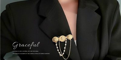 New pearl queen head brooch wholesale (3)